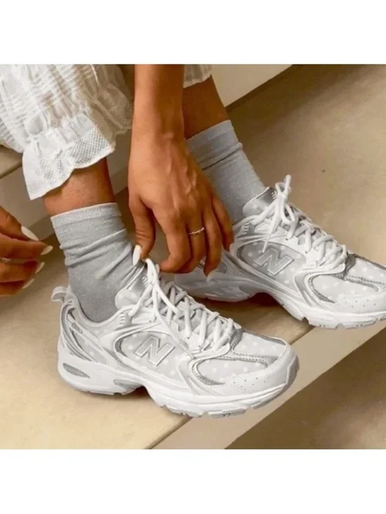 New Balance 530 Metallic Polka Dots White Sneakers WOMENS Size 10 MENS 8.5 NWT - Picture 5 of 16